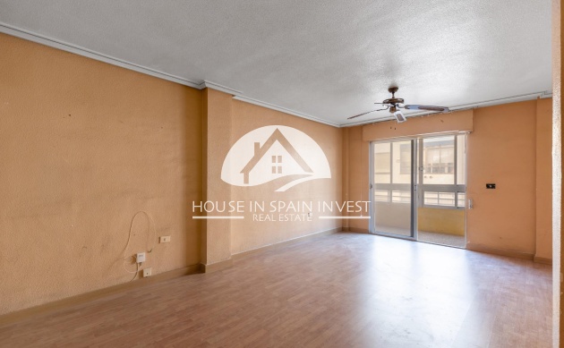 Resale - Apartment  - Torrevieja - Playa del Cura