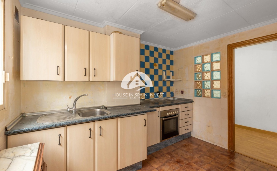 Resale - Apartment  - Torrevieja - Playa del Cura