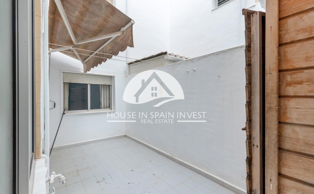 Resale - Apartment  - Torrevieja - Playa del Cura