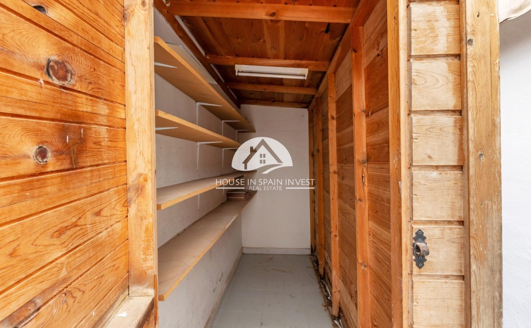 Resale - Apartment  - Torrevieja - Playa del Cura