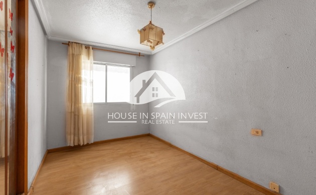 Resale - Apartment  - Torrevieja - Playa del Cura