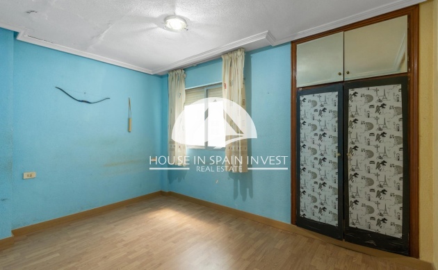 Resale - Apartment  - Torrevieja - Playa del Cura