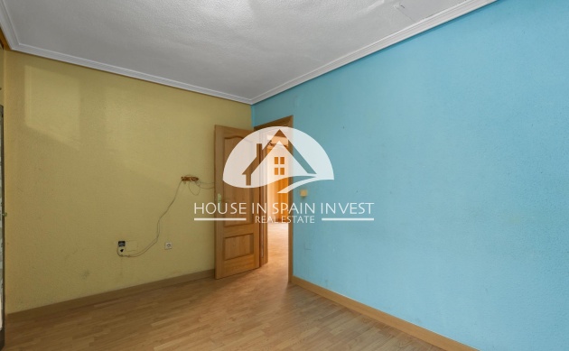 Resale - Apartment  - Torrevieja - Playa del Cura