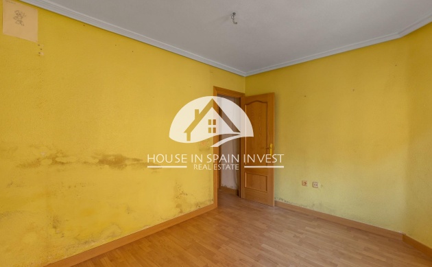 Resale - Apartment  - Torrevieja - Playa del Cura