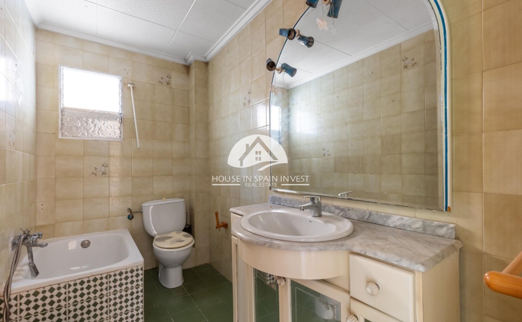 Resale - Apartment  - Torrevieja - Playa del Cura