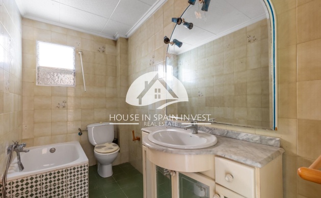 Resale - Apartment  - Torrevieja - Playa del Cura