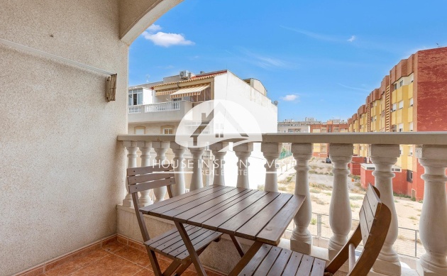 Resale - Apartment  - Torrevieja - Playa del Cura