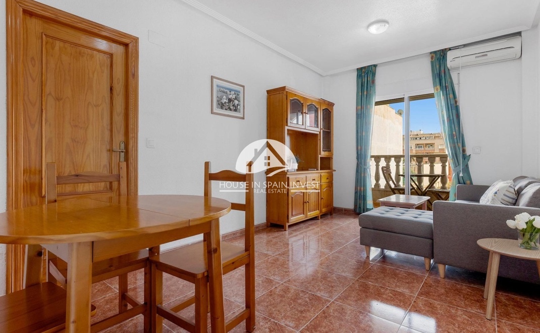 Resale - Apartment  - Torrevieja - Playa del Cura