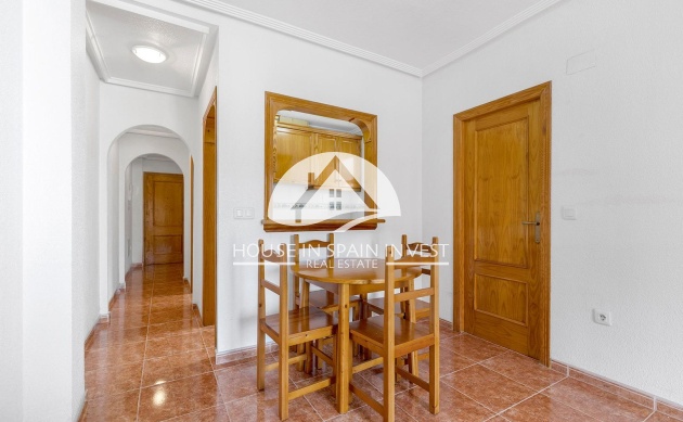 Resale - Apartment  - Torrevieja - Playa del Cura