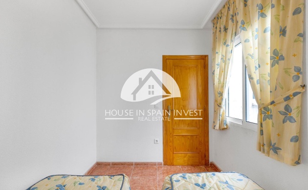 Resale - Apartment  - Torrevieja - Playa del Cura