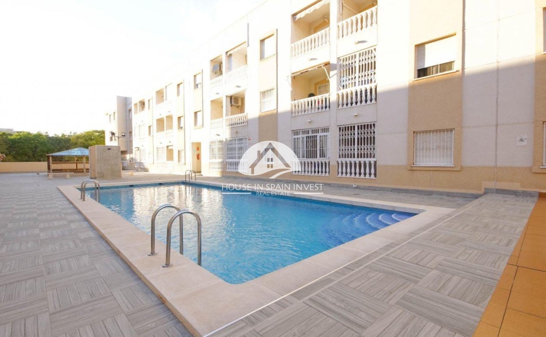 Resale - Apartment  - Torrevieja - Playa del Cura