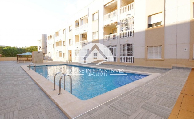 Resale - Apartment  - Torrevieja - Playa del Cura