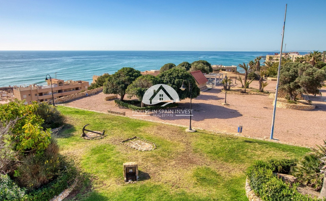 Resale - Apartment  - Torrevieja - Playa del Cura