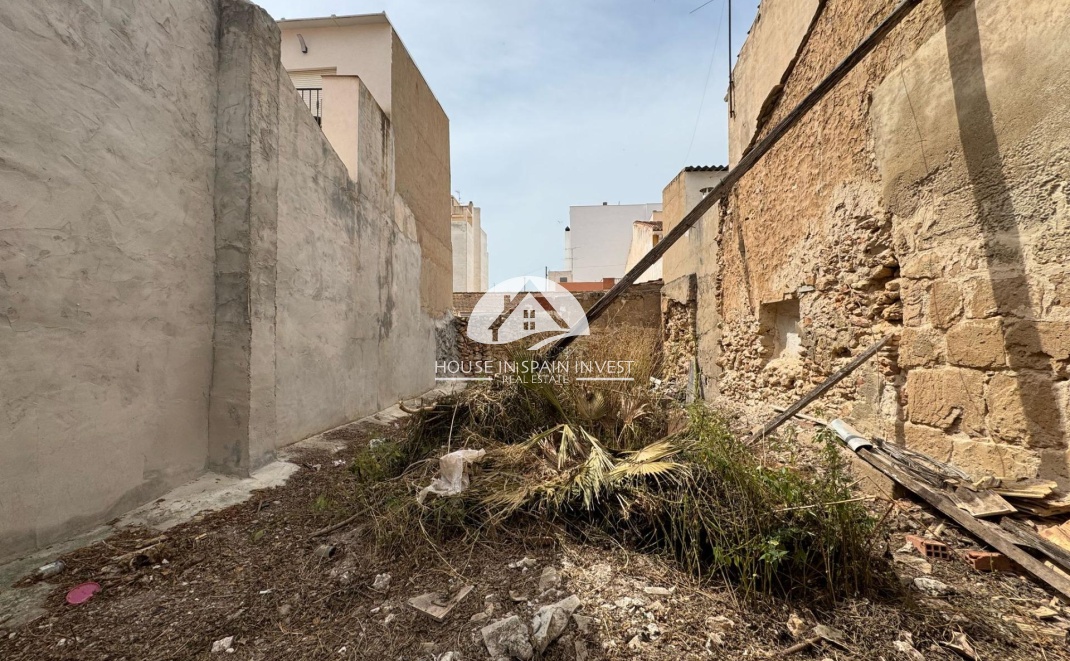 Resale - Plot / Land - Torrevieja - Centro