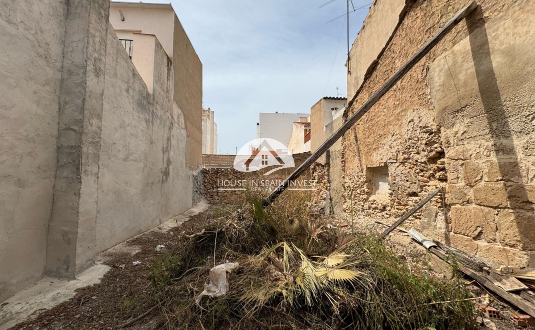 Resale - Plot / Land - Torrevieja - Centro