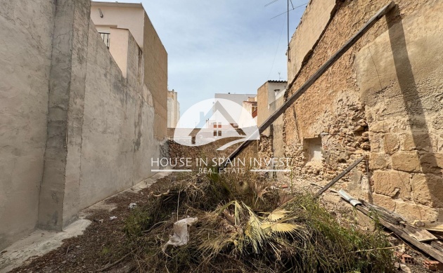 Resale - Plot / Land - Torrevieja - Centro