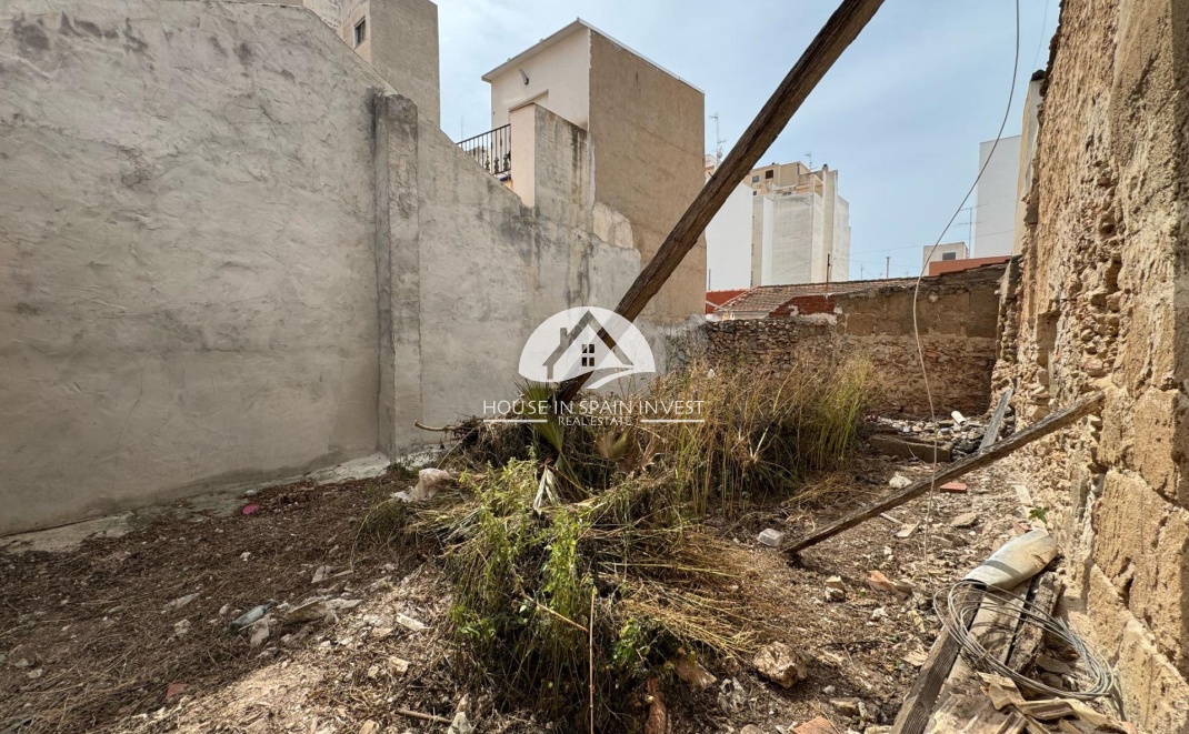 Resale - Plot / Land - Torrevieja - Centro