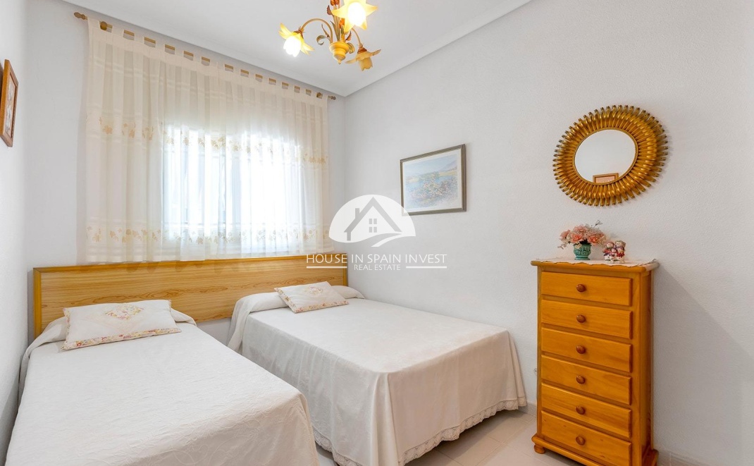 Resale - Ground floor bungalow - Torrevieja - La Mata