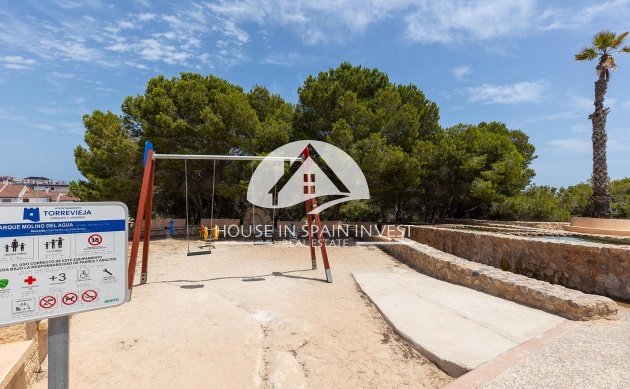 Resale - Ground floor bungalow - Torrevieja - La Mata