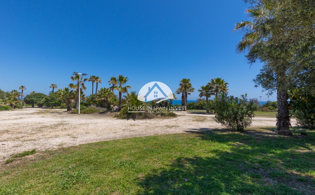 Resale - Apartment  - Torrevieja - Cabo Cervera