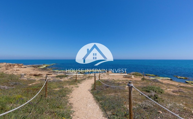 Resale - Apartment  - Torrevieja - Cabo Cervera