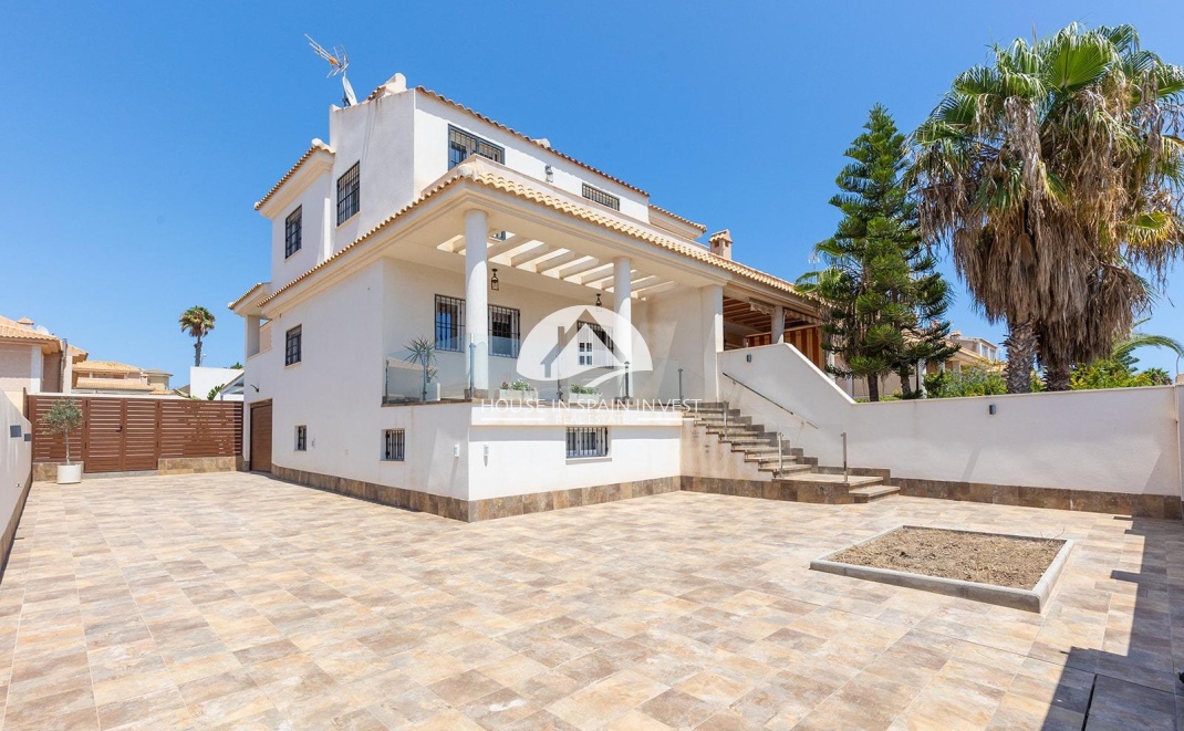 Reventa - Chalet - Torrevieja - Aguas Nuevas - Sector 25