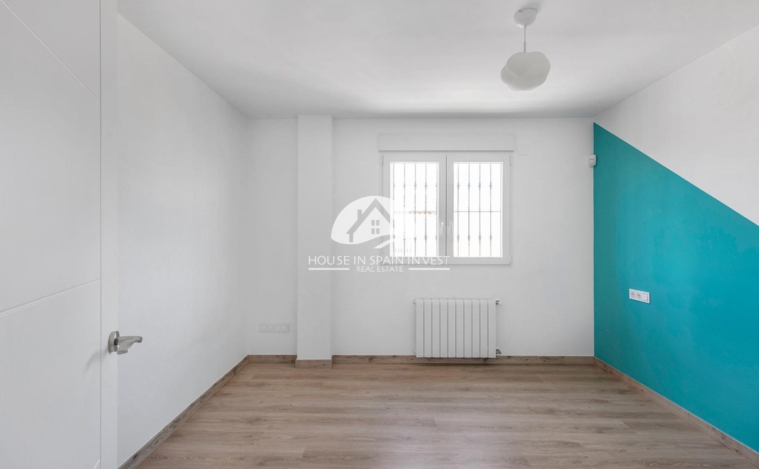 Reventa - Chalet - Torrevieja - Aguas Nuevas - Sector 25