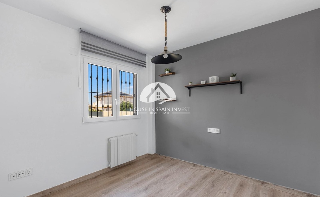 Reventa - Chalet - Torrevieja - Aguas Nuevas - Sector 25