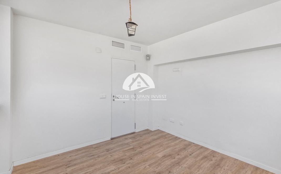 Reventa - Chalet - Torrevieja - Aguas Nuevas - Sector 25