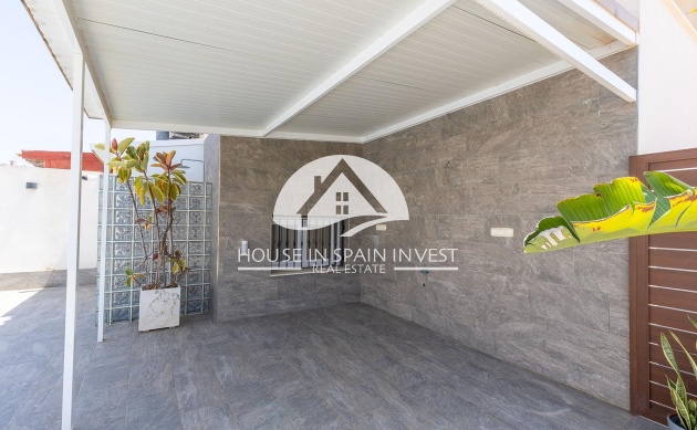 Reventa - Chalet - Torrevieja - Aguas Nuevas - Sector 25