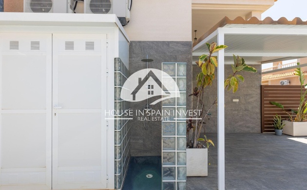 Reventa - Chalet - Torrevieja - Aguas Nuevas - Sector 25