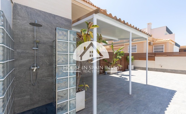 Reventa - Chalet - Torrevieja - Aguas Nuevas - Sector 25