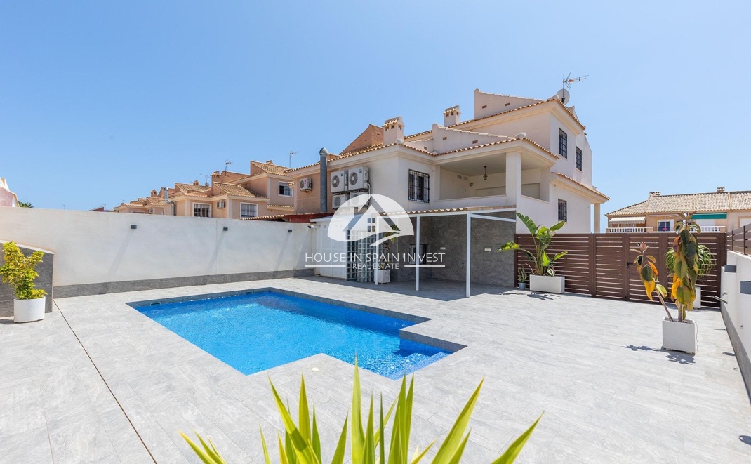 Reventa - Chalet - Torrevieja - Aguas Nuevas - Sector 25