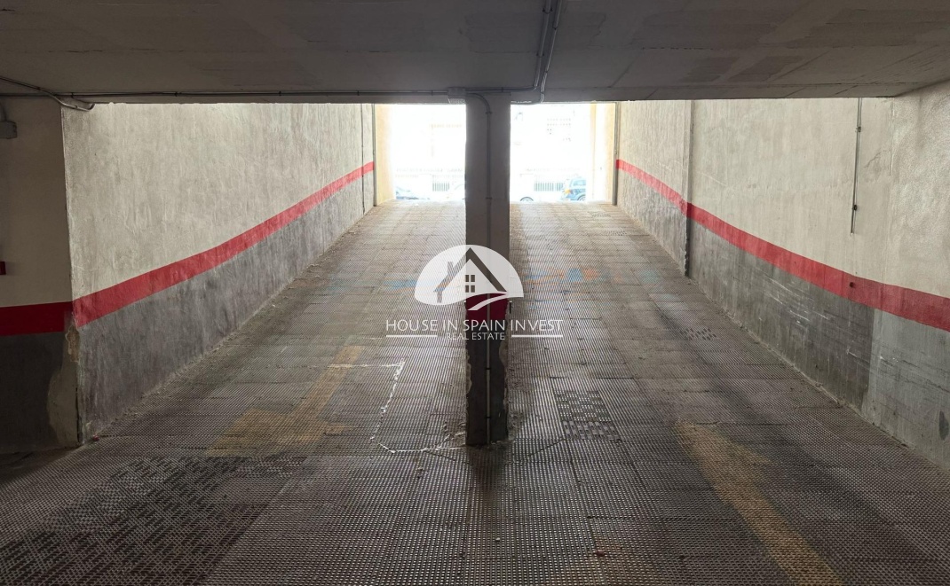 Resale - Garage - Torrevieja - Centro