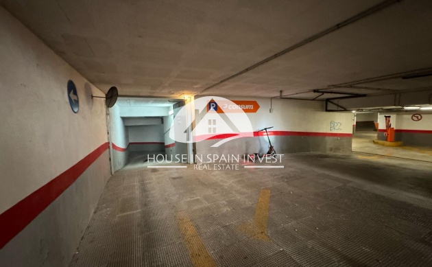 Resale - Garage - Torrevieja - Centro