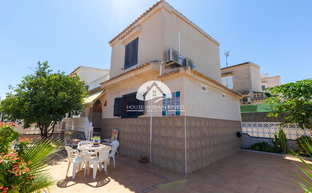 Resale - Villa - Torrevieja - La Mata