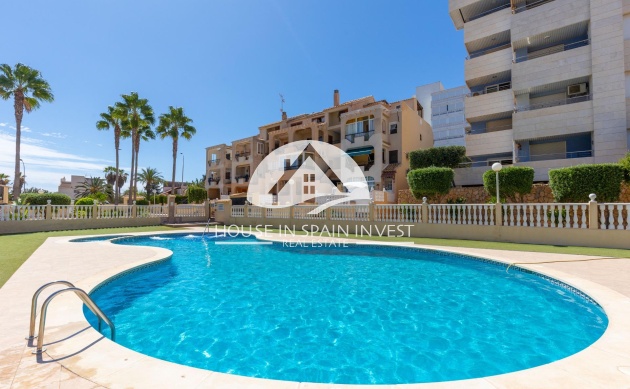 Resale - Villa - Torrevieja - La Mata