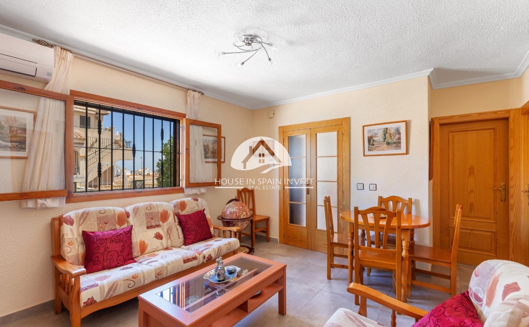 Resale - Villa - Torrevieja - La Mata