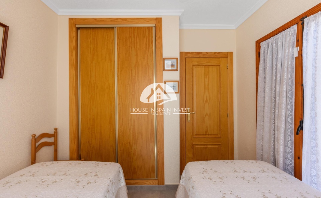 Resale - Villa - Torrevieja - La Mata