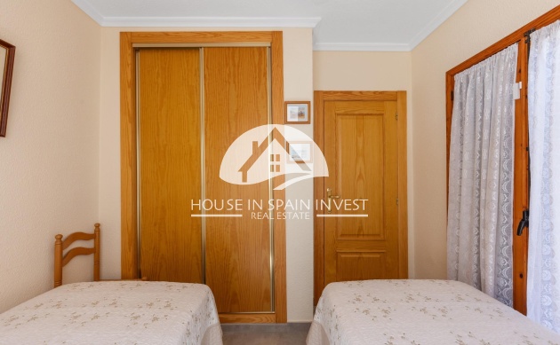 Resale - Villa - Torrevieja - La Mata