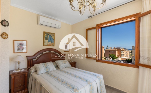 Resale - Villa - Torrevieja - La Mata