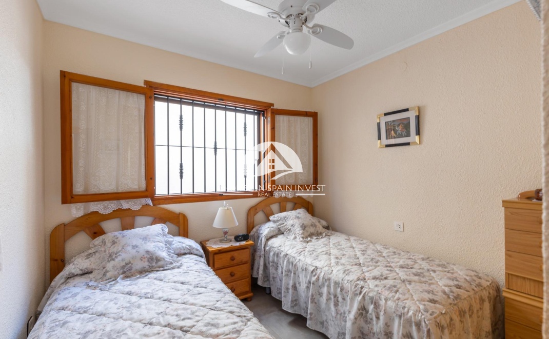 Resale - Villa - Torrevieja - La Mata