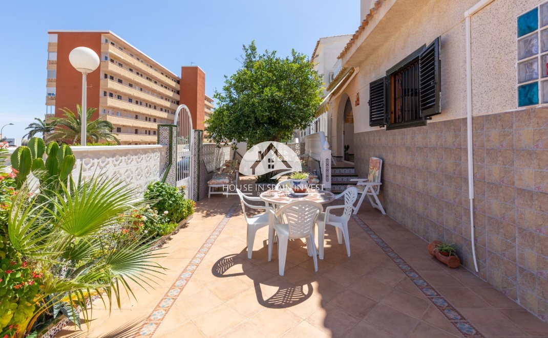 Resale - Villa - Torrevieja - La Mata