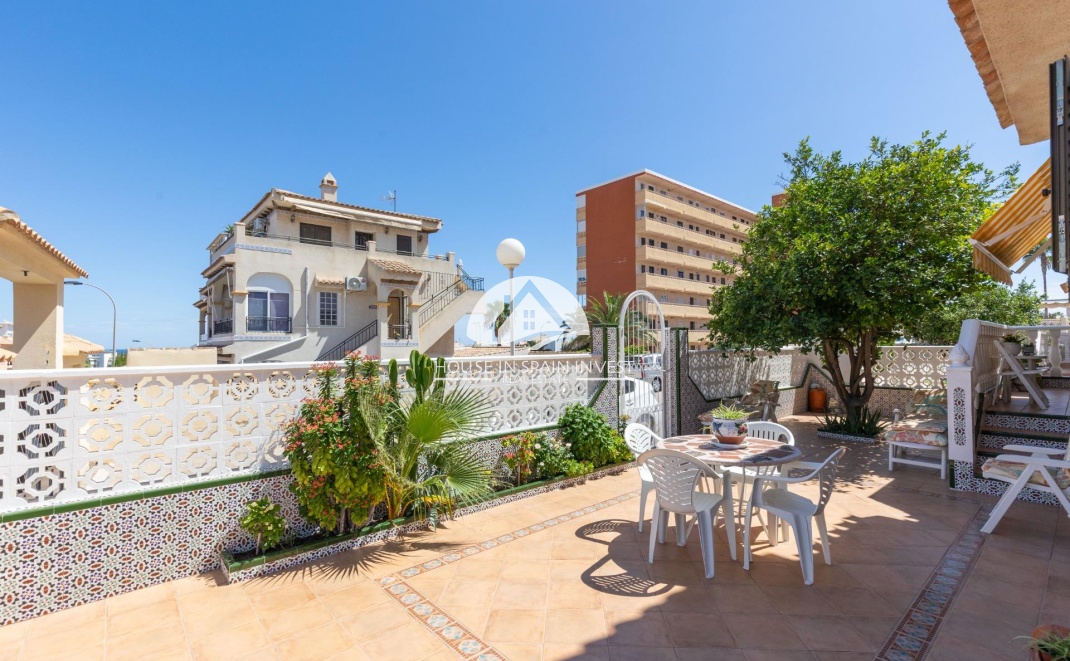 Resale - Villa - Torrevieja - La Mata