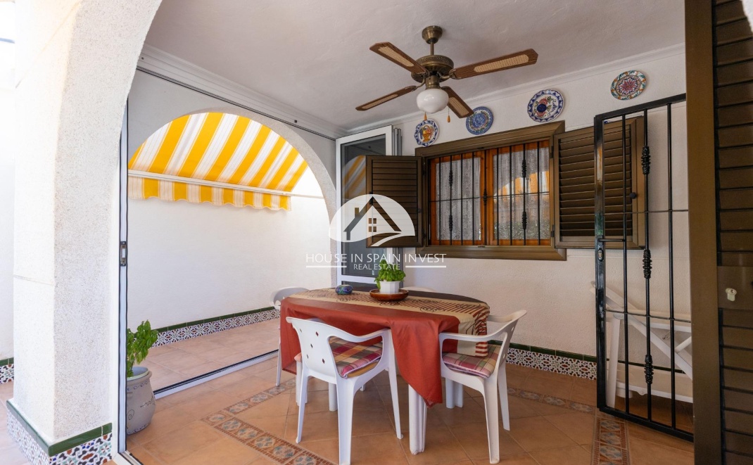 Resale - Villa - Torrevieja - La Mata