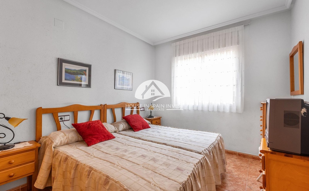 Resale - Apartment  - Torrevieja - Playa del Cura