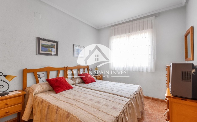 Resale - Apartment  - Torrevieja - Playa del Cura