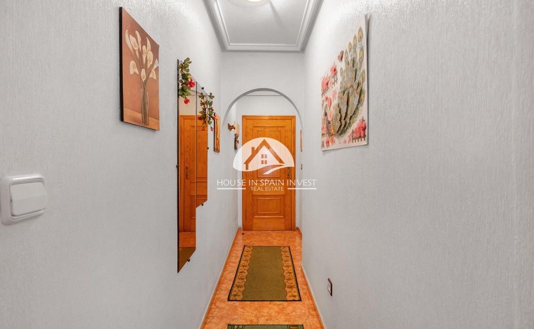Resale - Apartment  - Torrevieja - Playa del Cura