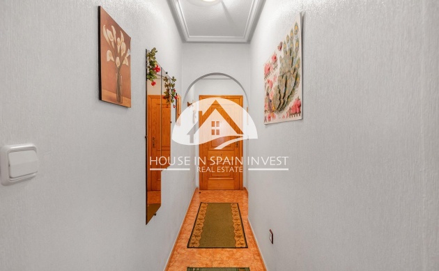 Resale - Apartment  - Torrevieja - Playa del Cura