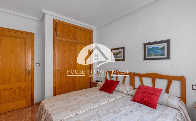 Resale - Apartment  - Torrevieja - Playa del Cura